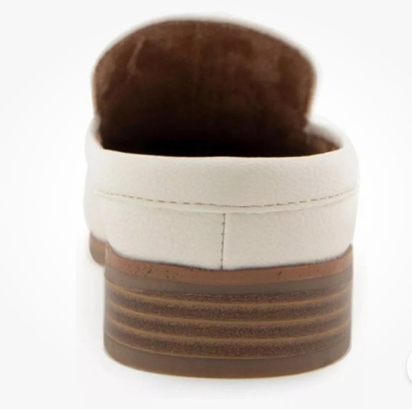 Women's Cream Loafers - Picture 4 of 5